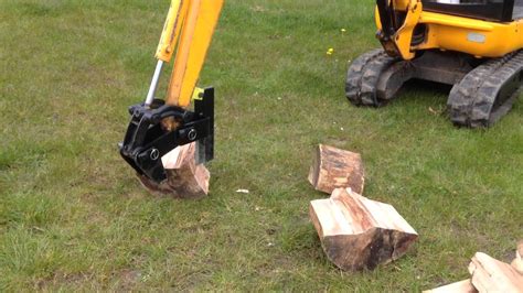 mini digger log splitter jcb 801|mini digger mounted splitter.